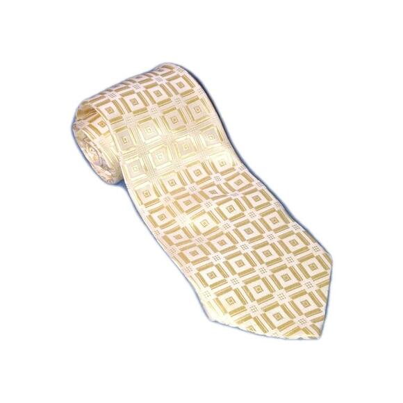 Giorgio Armani Men Tie Gray Geometric Pattern Squares Silk Made in Italy Jaquard